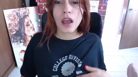 Snapshot of zoee__69 chatting on December 13, 2024, 3:00 pm zoee__69 online show from December 13, 2024, 3:00 pm