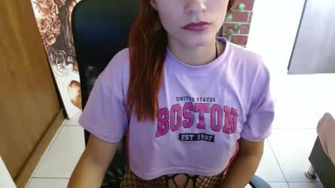 Snapshot of zoee__69 chatting on March 6, 2025, 3:24 pm zoee__69 online show from March 6, 2025, 3:24 pm