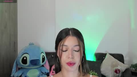  zoee jackson online show from September 9, 2025, 1:49 am