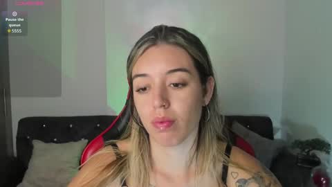  zoee jackson online show from October 13, 2025, 3:28 am