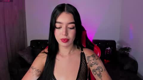 Snapshot of zoee_jackson chatting on December 21, 2025, 1:13 am zoee jackson online show from December 21, 2025, 1:13 am