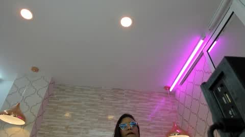 Snapshot of zoeesmitth chatting on October 29, 2025, 11:34 am ZoeeSmitth online show from October 29, 2025, 11:34 am