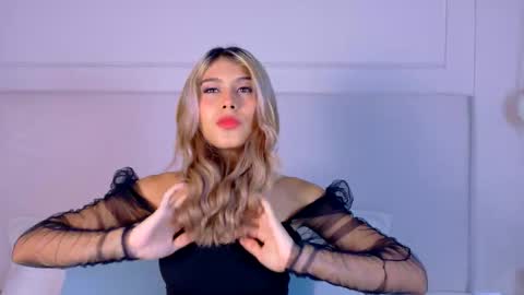 Zoe online show from October 7, 2025, 11:18 am