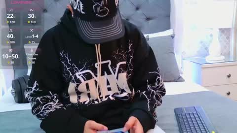 Zoe Krug online show from January 14, 2026, 11:49 am