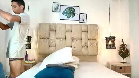 zoelucas online show from January 13, 2026, 12:21 pm