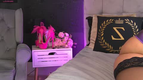 Snapshot of zoemesmerizee chatting on December 30, 2024, 4:20 am ZoeMesmerize online show from December 30, 2024, 4:20 am