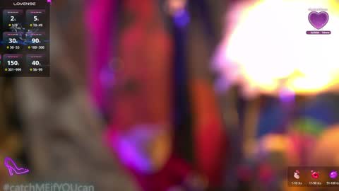 Snapshot of zoemesmerizee chatting on April 9, 2026, 5:18 pm ZoeMesmerize online show from April 9, 2026, 5:18 pm