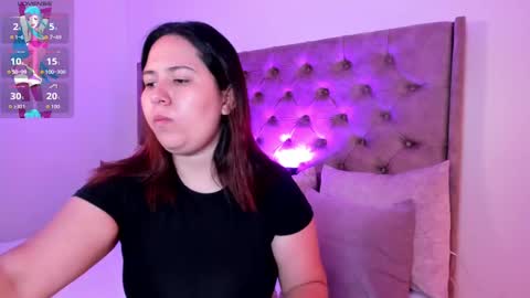 Snapshot of zoes_mile chatting on October 16, 2025, 11:33 am Zoes online show from October 16, 2025, 11:33 am