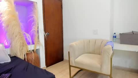 Snapshot of zoesecret chatting on May 11, 2026, 10:40 pm Zoesecret online show from May 11, 2026, 10:40 pm