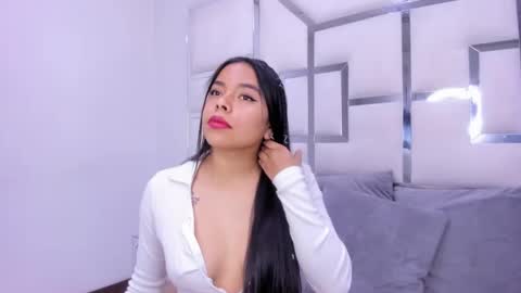 ZoeSwam online show from February 2, 2025, 1:52 pm