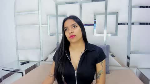 ZoeSwam online show from March 8, 2025, 12:09 pm