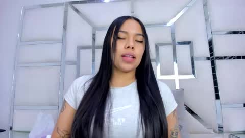 ZoeSwam online show from December 4, 2025, 11:30 am