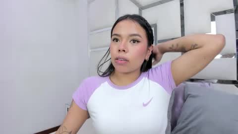 Snapshot of zoeswanx chatting on March 30, 2026, 3:18 am ZoeSwam online show from March 30, 2026, 3:18 am