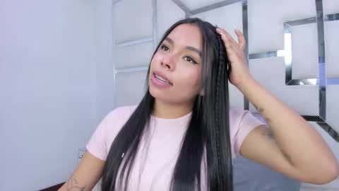 Snapshot of zoeswanx chatting on April 6, 2026, 2:07 pm ZoeSwam online show from April 6, 2026, 2:07 pm