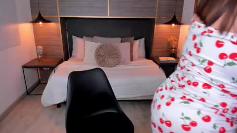 Snapshot of zoevold chatting on January 13, 2026, 2:44 pm ZOE online show from January 13, 2026, 2:44 pm