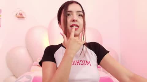 zoewillian online show from May 26, 2026, 9:33 pm
