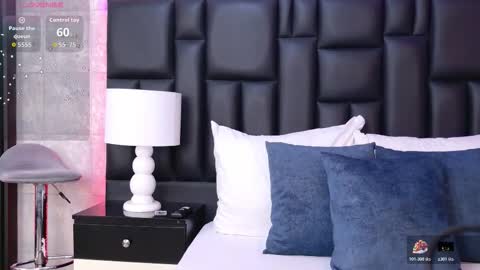 Snapshot of zoewilliis chatting on November 9, 2025, 12:25 pm ZoeWilliis online show from November 9, 2025, 12:25 pm