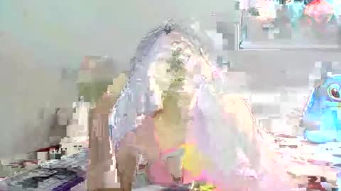 Snapshot of zoeycoliens chatting on December 17, 2025, 7:20 pm ZoeyColiens online show from December 17, 2025, 7:20 pm