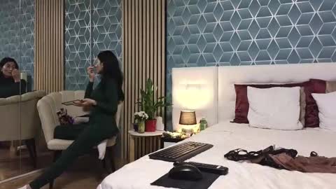 Zoey online show from February 24, 2025, 7:30 pm