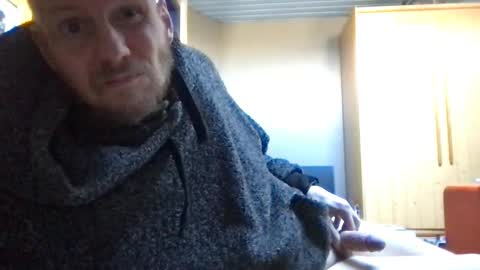 zolexthomas online show from November 2, 2025, 2:08 pm