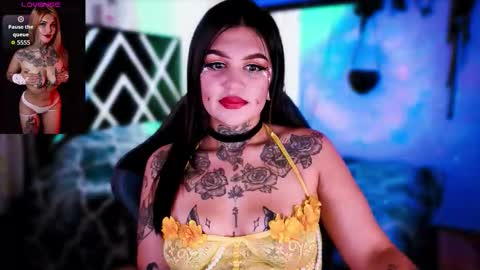 Snapshot of zooee_01 chatting on February 6, 2026, 8:12 pm Zoee online show from February 6, 2026, 8:12 pm