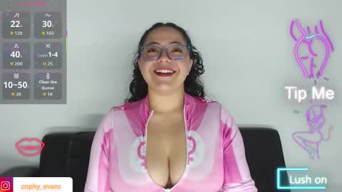 Zophy online show from December 17, 2025, 2:17 am