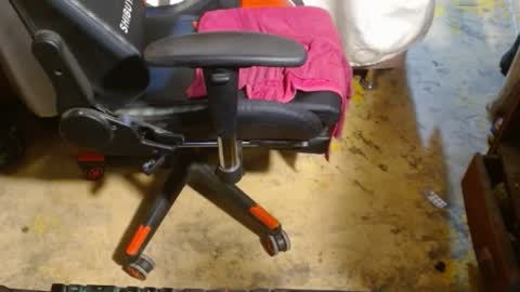 zorcar42 online show from February 17, 2025, 12:32 am