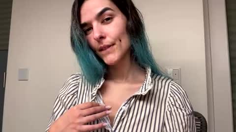 Snapshot of zorosgiirl chatting on March 4, 2025, 7:32 pm Birthday Stream - Dec 5 online show from March 4, 2025, 7:32 pm