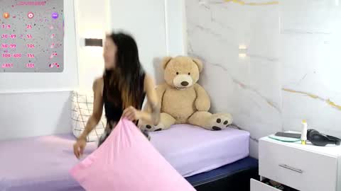 Violeta online show from March 19, 2026, 12:09 pm