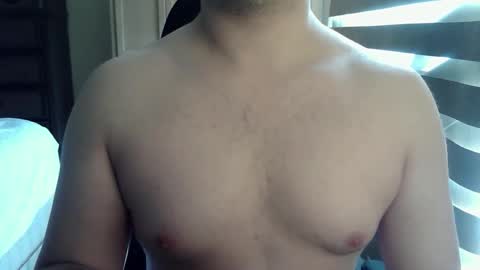Snapshot of zorrito_himbo chatting on May 5, 2026, 7:22 pm Himbo fox online show from May 5, 2026, 7:22 pm