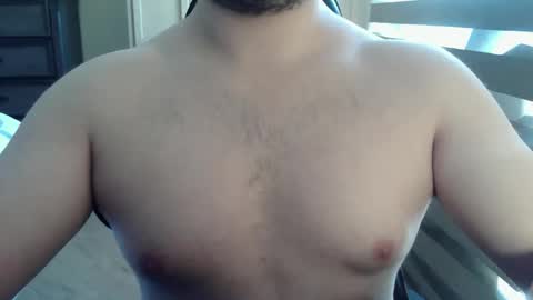 Snapshot of zorrito_himbo chatting on May 25, 2026, 7:09 pm Himbo fox online show from May 25, 2026, 7:09 pm
