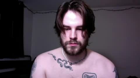 zorvello_83 online show from April 15, 2026, 7:10 pm