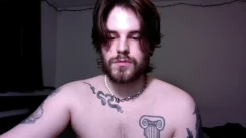 zorvello_83 online show from April 15, 2026, 7:58 pm