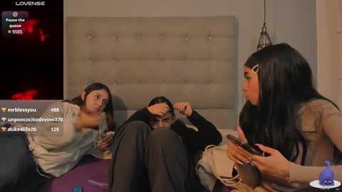 Snapshot of zowi_hottiee chatting on December 20, 2024, 9:32 am cintya kors online show from December 20, 2024, 9:32 am