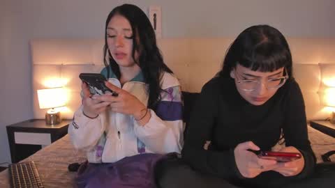 Snapshot of zowi_hottiee chatting on February 1, 2025, 3:08 am cintya kors online show from February 1, 2025, 3:08 am