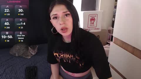 cintya kors online show from November 27, 2025, 6:10 pm