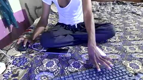Snapshot of zoyakhan803 chatting on July 12, 2026, 9:28 pm zoyakhan803 online show from July 12, 2026, 9:28 pm