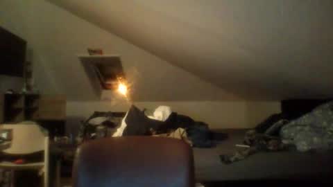 Snapshot of zubit chatting on April 25, 2026, 11:02 pm zubit online show from April 25, 2026, 11:02 pm
