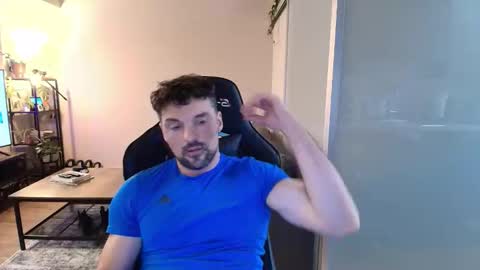 Zuko online show from October 26, 2025, 5:02 am