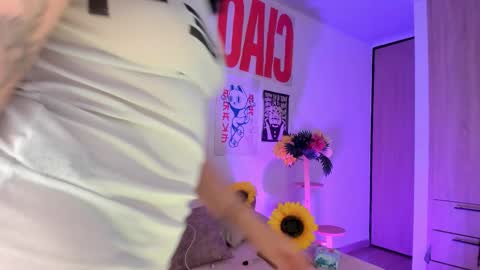 Snapshot of zuleikha chatting on March 5, 2026, 10:17 pm zuleikha online show from March 5, 2026, 10:17 pm