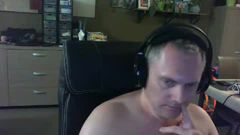 Snapshot of zultem chatting on February 15, 2026, 6:48 pm zultem online show from February 15, 2026, 6:48 pm