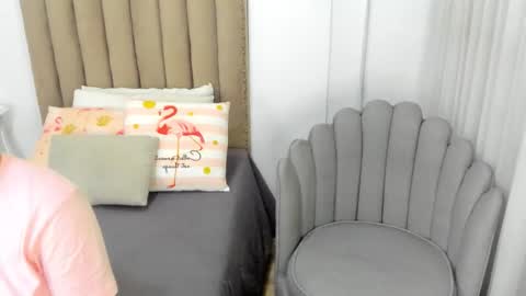 Snapshot of zusan_king_ chatting on March 24, 2026, 3:00 am Im Zusan My schedule is from 1030pm to 430 am colombian time online show from March 24, 2026, 3:00 am