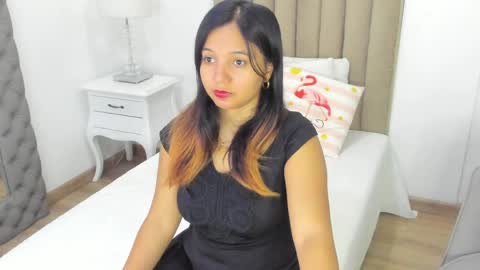 Snapshot of zusan_king_ chatting on April 8, 2026, 2:22 am Im Zusan My schedule is from 1030pm to 430 am colombian time online show from April 8, 2026, 2:22 am