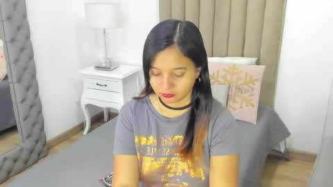 Snapshot of zusan_king_ chatting on April 13, 2026, 2:28 am Im Zusan My schedule is from 1030pm to 430 am colombian time online show from April 13, 2026, 2:28 am