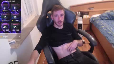 Zuzmoe online show from November 21, 2025, 10:19 pm