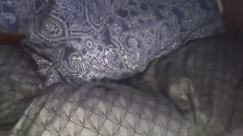 Snapshot of zyggy87 chatting on November 18, 2025, 2:54 pm zyggy87 online show from November 18, 2025, 2:54 pm