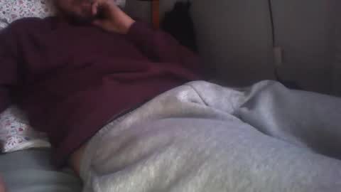 Snapshot of zyggy87 chatting on November 24, 2025, 7:19 am zyggy87 online show from November 24, 2025, 7:19 am