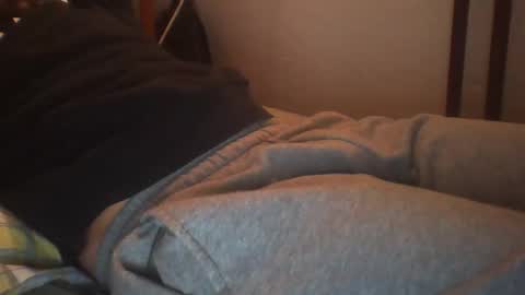 Snapshot of zyggy87 chatting on December 2, 2025, 8:15 pm zyggy87 online show from December 2, 2025, 8:15 pm