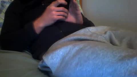 Snapshot of zyggy87 chatting on December 18, 2025, 2:28 am zyggy87 online show from December 18, 2025, 2:28 am