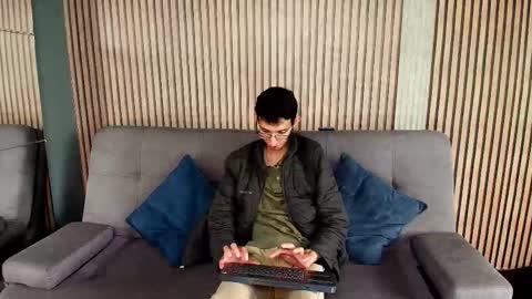 Zyro Nigth online show from November 28, 2025, 1:58 pm